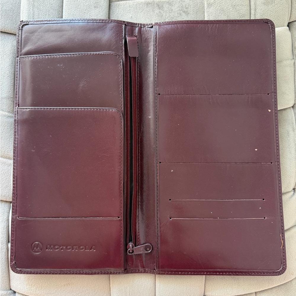 Motorola Dark Brown Calf Leather Men's Wallet